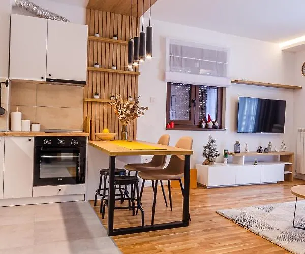 Taramara Centar Daire Kaludjerske Bare